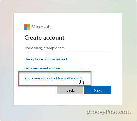 Windows 11 でローカル ユーザー アカウントを追加する方法