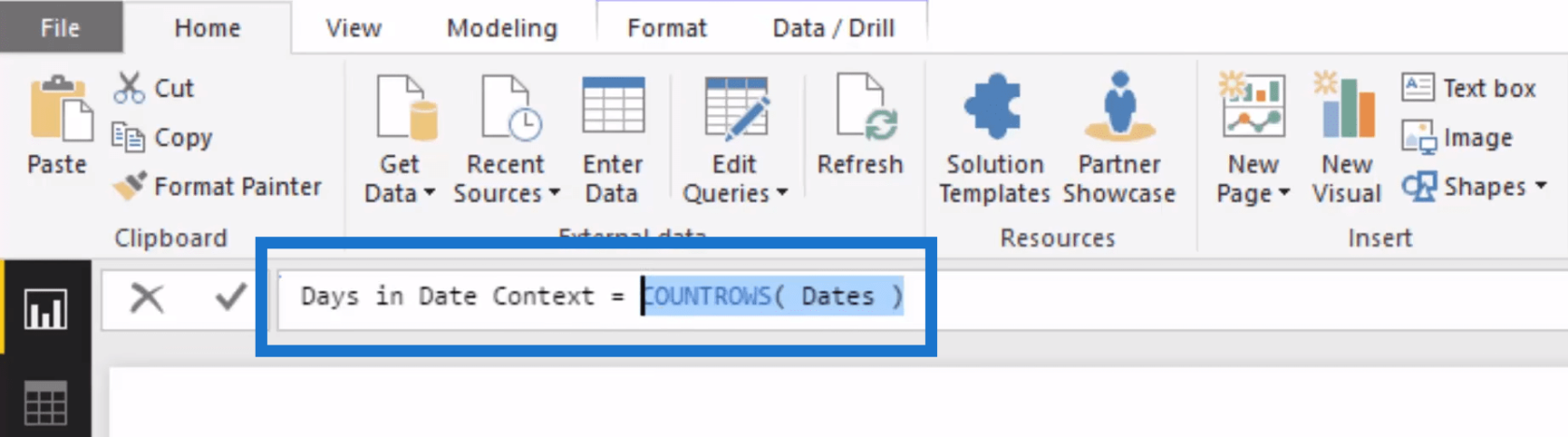 LuckyTemplates での予測: DAX を使用した累積的なパフォーマンスと予測の比較